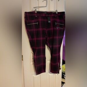 Torrid Purple/black plaid capri pants size 24